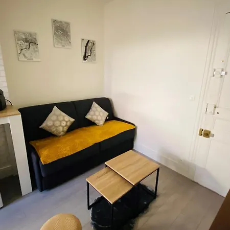 Apartment Enghien-les-bains: Au Coeur Du Centre Ville. *