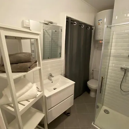 Enghien-les-bains: Au Coeur Du Centre Ville. Appartamento